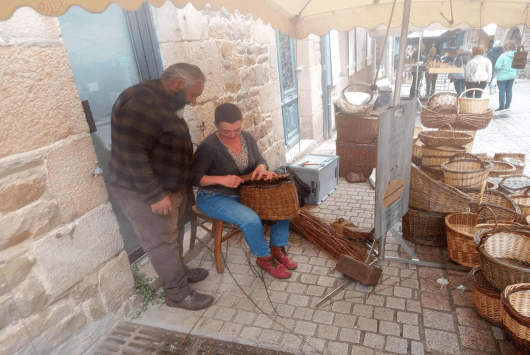 Village d'artisans sous les marronniers